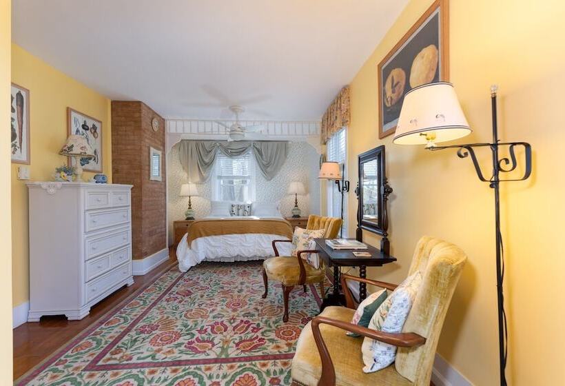 Номер Стандарт, Saratoga Farmstead B&b