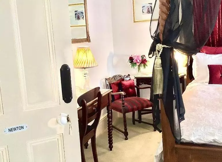 اتاق استاندارد با تخت بزرگ, Kurrajong House