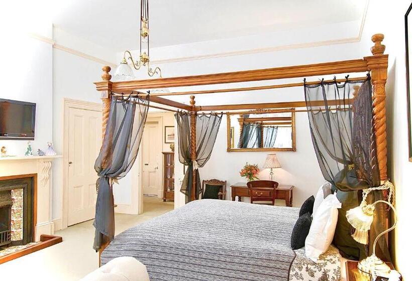 اتاق استاندارد با تخت بزرگ, Kurrajong House