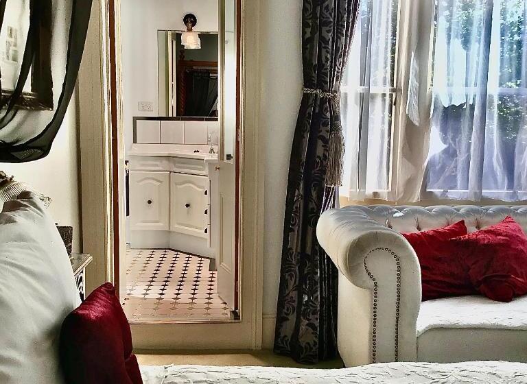 스탠다드 룸 킹사이즈 침대, Kurrajong House