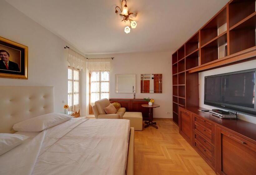 Номер Deluxe с Балконом, Boutique Hotel Villa Vulin