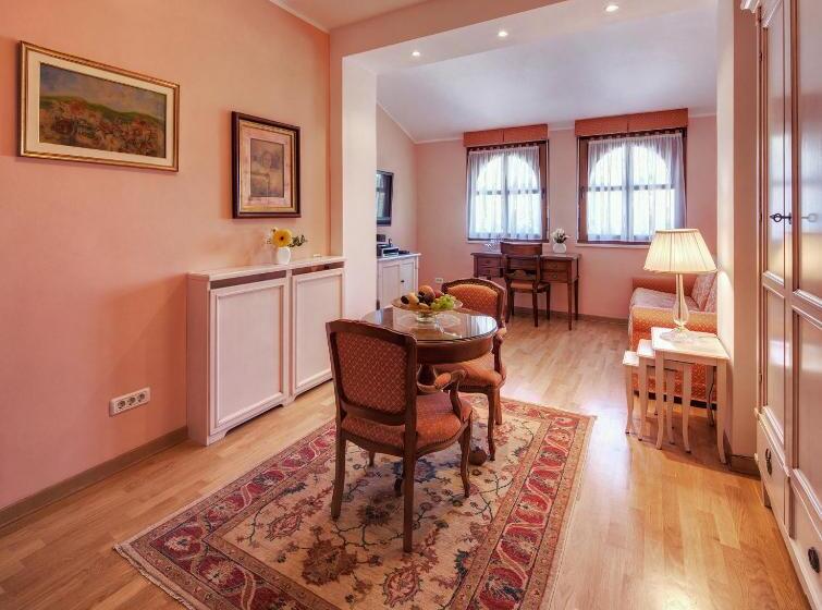 Люкс с Балконом, Boutique Hotel Villa Vulin