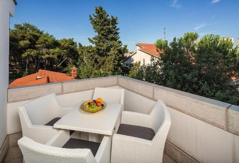 Люкс с Балконом, Boutique Hotel Villa Vulin
