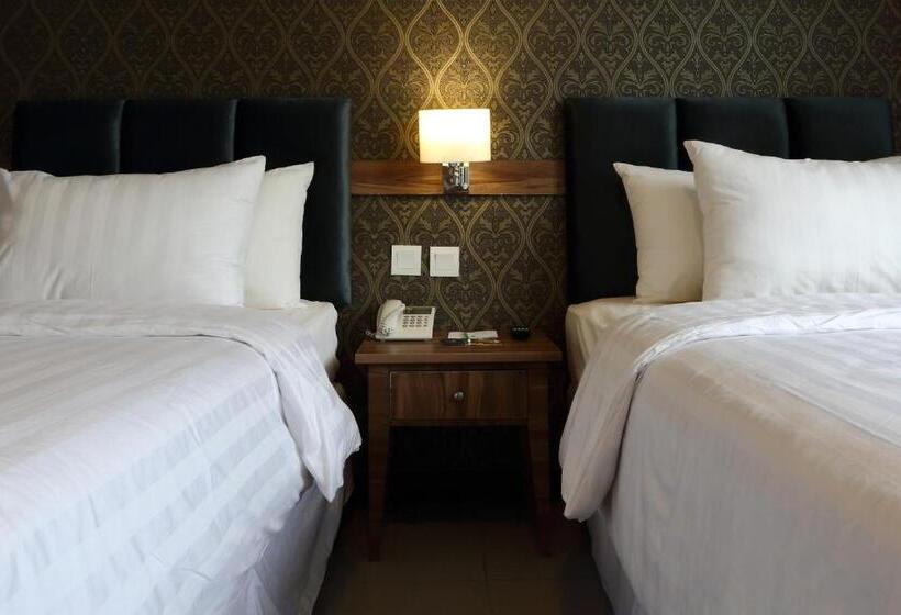 带大床的高级房间, Amarelo Hotel Solo