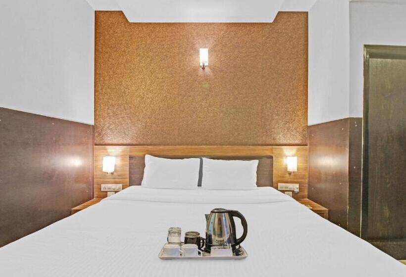 Трехместный Номер Deluxe, Super Townhouse Oak Madhapur Nera Regency