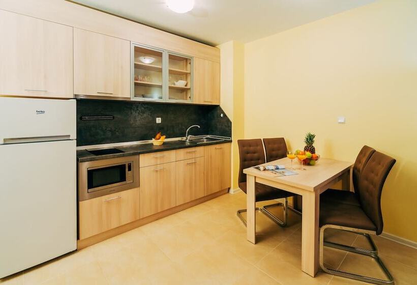 Апартаменты 2 Спальни, Green Life Beach Resort Sozopol
