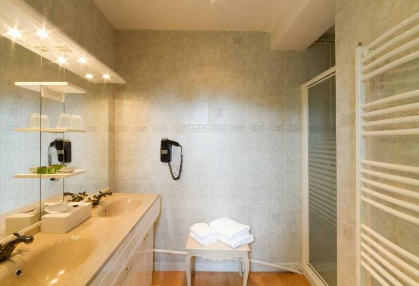 标准间, La Bonne Auberge