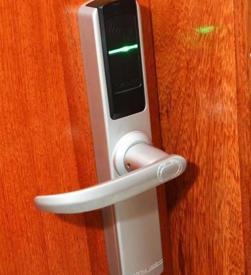 شقة غرفة واحدة, Miotto Executive