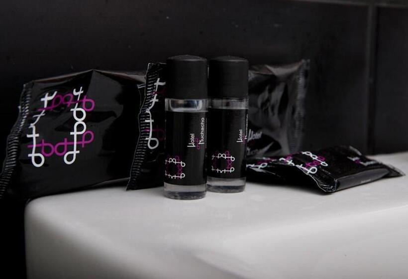 חדר סטנדרט לשלושה, Muchacho