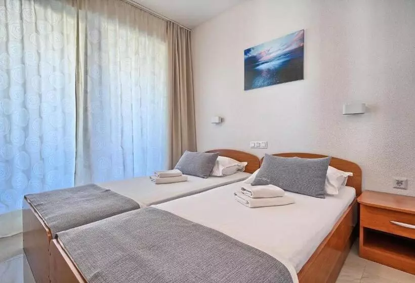 اتاق لوکس با بالکن, Sunset Split Rooms