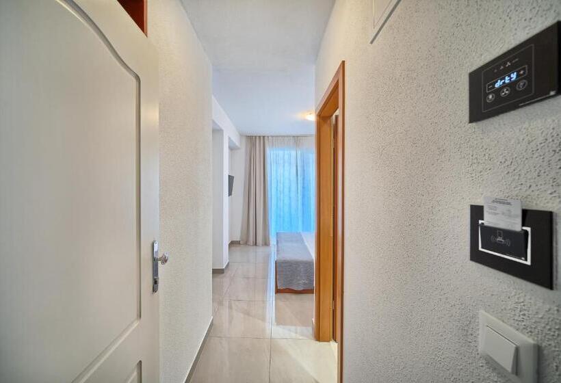 Номер Deluxe с Балконом, Sunset Split Rooms