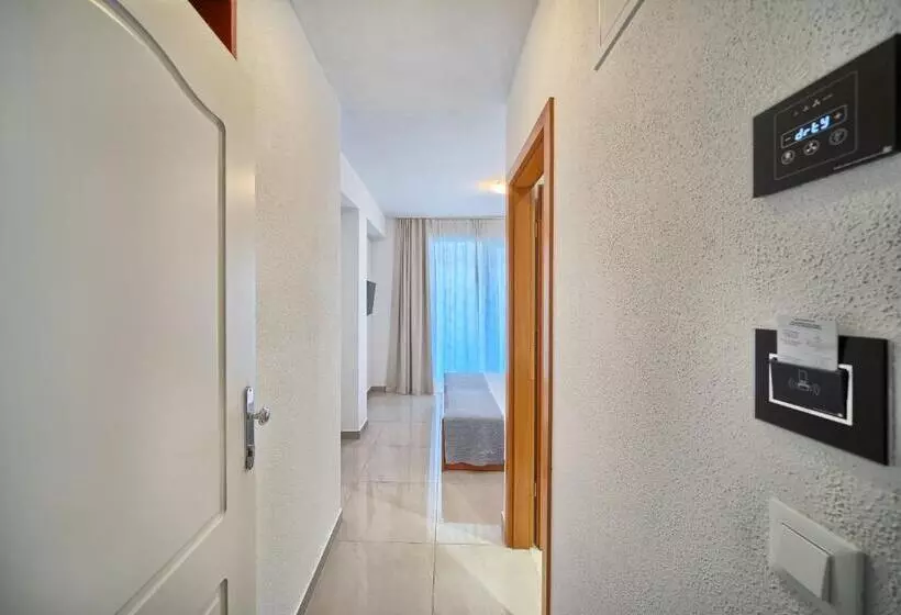 Deluxe Room with Balcony