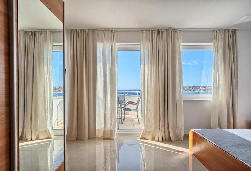 חדר סטנדרט לארבעה נוף לים, Sunset Split Rooms
