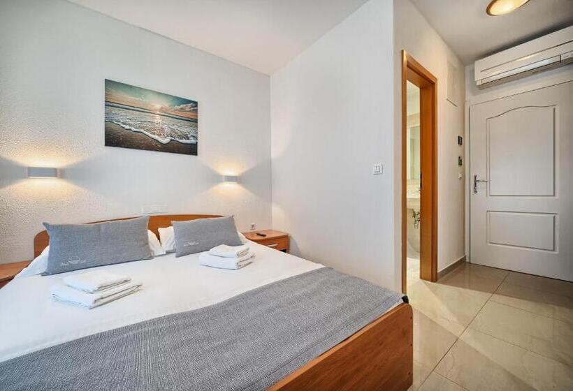 Номер Deluxe с Балконом, Sunset Split Rooms