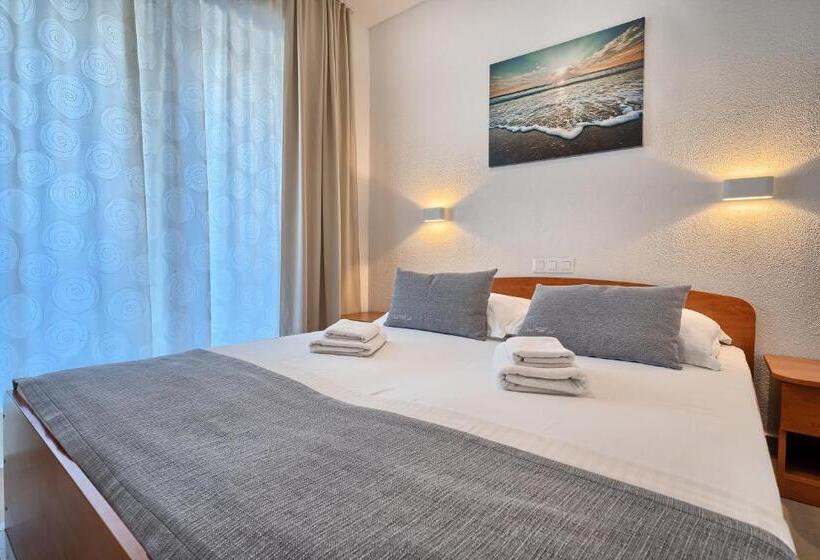 חדר דלוקס עם מרפסת, Sunset Split Rooms