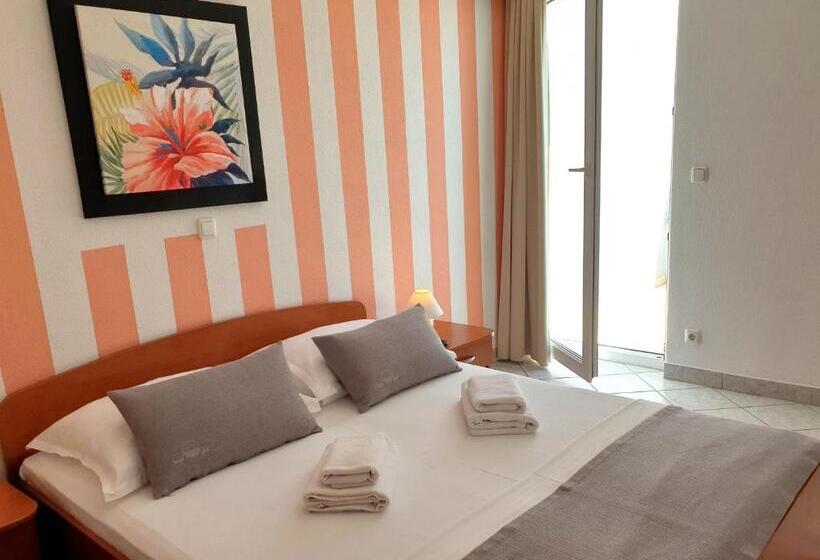 חדר סטנדרט לארבעה נוף לים, Sunset Split Rooms