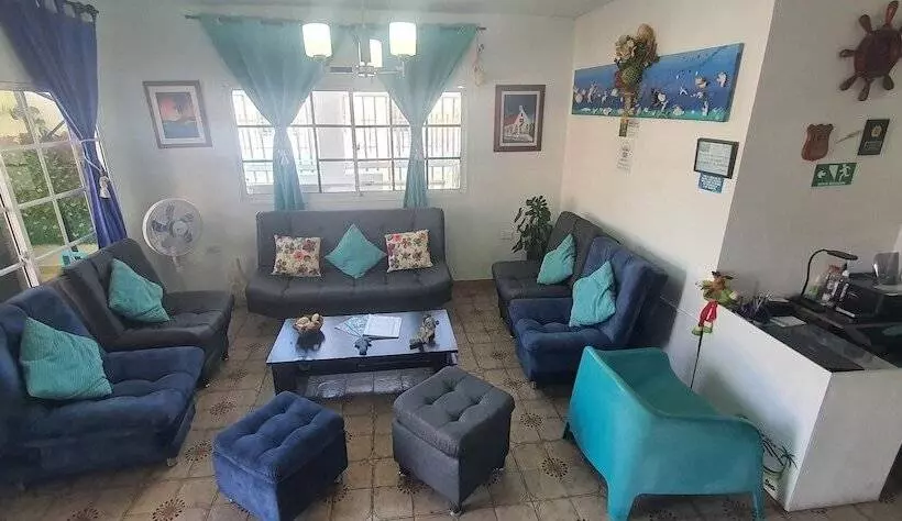 اتاق خانوادگی, Posada Turística Colors Of The Sea