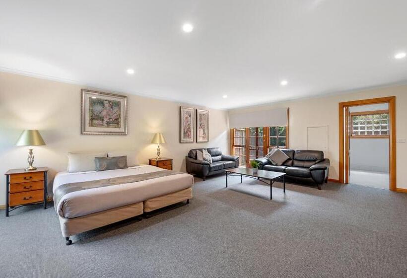 豪华套房, Hideaway On George