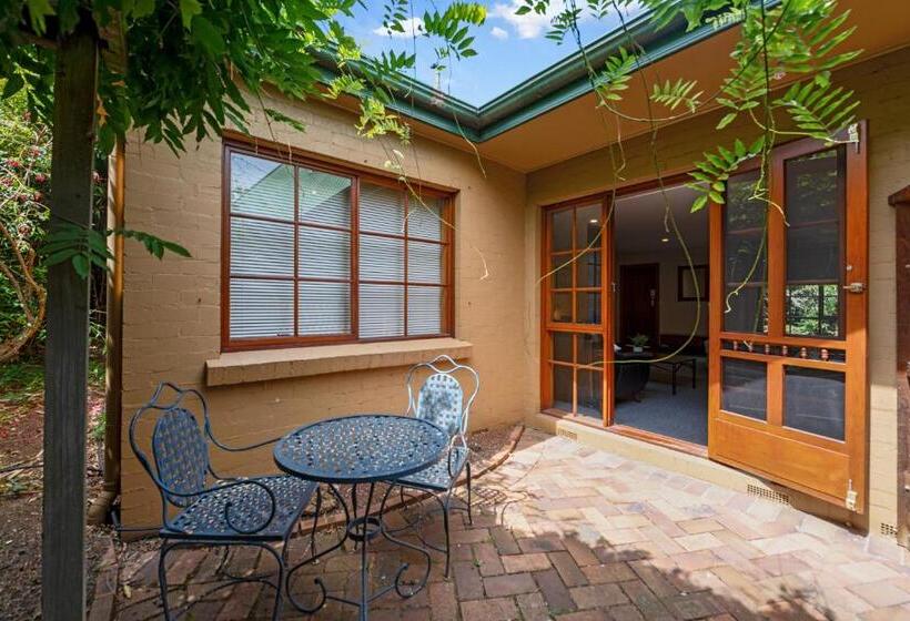 豪华套房, Hideaway On George