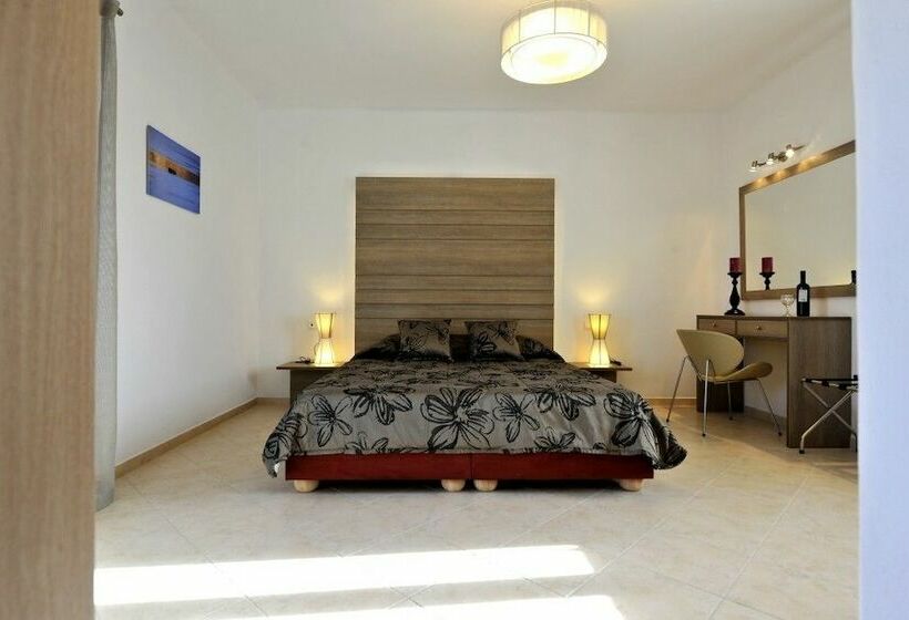 فيلا غرفة نوم واحدة مطلّة علي البحر, Blue Mare Villas