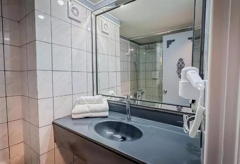 اتاق استاندارد سه نفره, Gran Hotel Versalles Puerto Montt