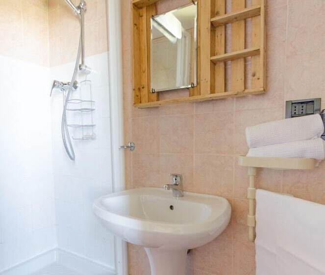 חדר אקונומי, Agriturismo Ca'de'gatti