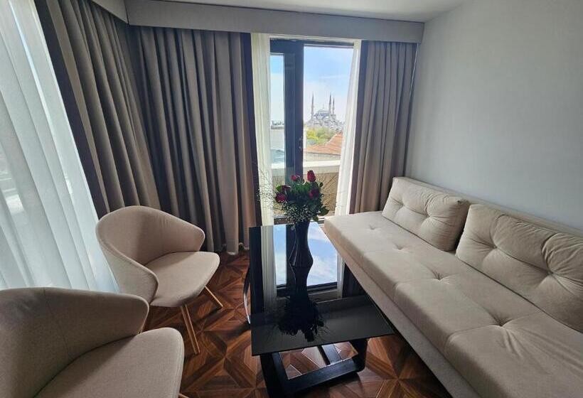 Deluxe Suite Sea View, Anthemis