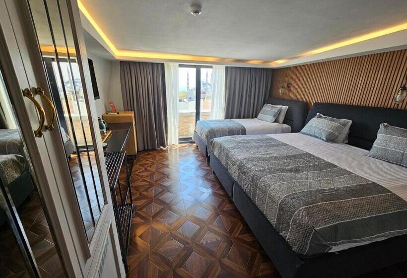 Deluxe Suite Sea View, Anthemis