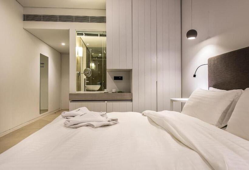 اتاق لوکس, Aqua Bay