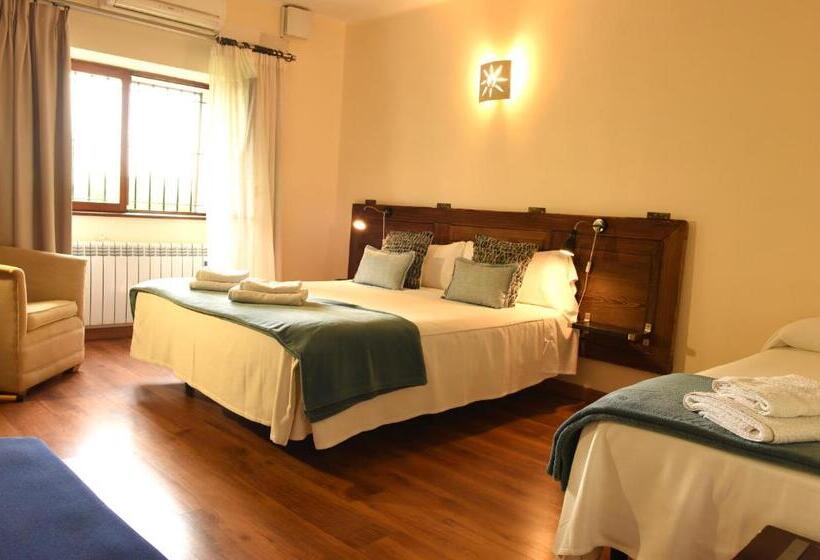 غرفة قياسية ثلاثية مطلة علي الحديقة, Asis De Marratxinet Turismo De Interior