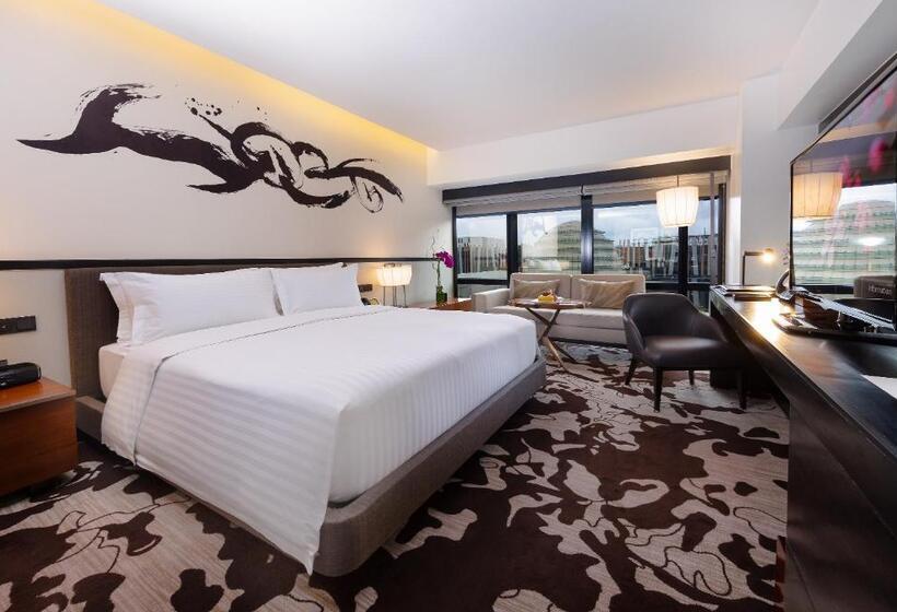 Номер Премиум Вид на Город, City Of Dreams   Nobu Hotel Manila