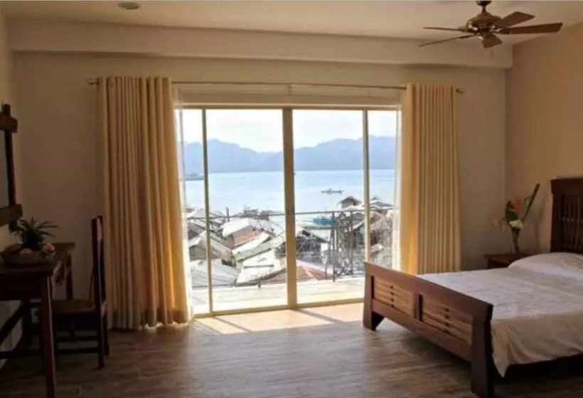 Chambre Supérieure, Corto Del Mar