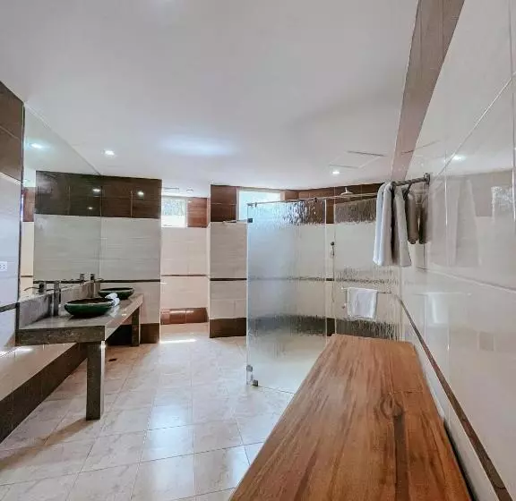 Junior Suite, Corto Del Mar
