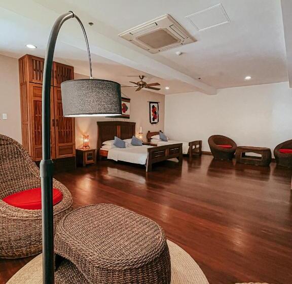 سوییت جونیور, Corto Del Mar