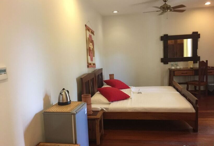 اتاق استاندارد, Corto Del Mar