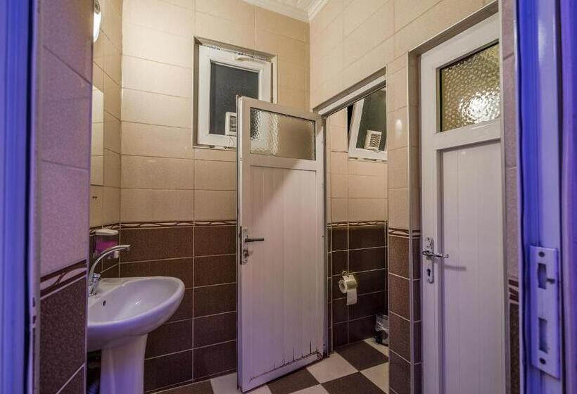 Economy Triple Room, Erenler Hotel & Hostel