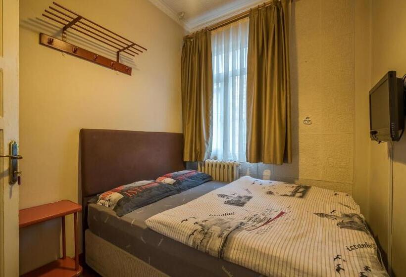 اتاق اکونومی با حمام مشترک, Erenler Hotel & Hostel