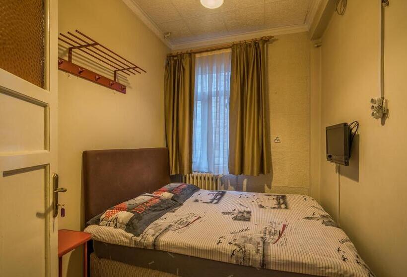 اتاق اکونومی با حمام مشترک, Erenler Hotel & Hostel