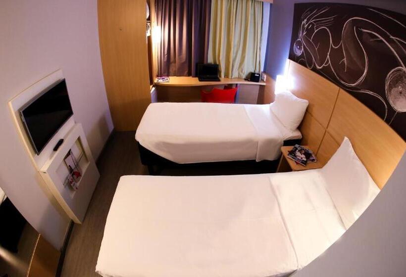 스탠다드 룸, Ibis Jatai