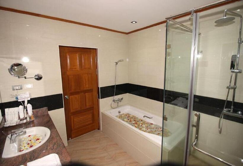 سوییت, Myanmar Life