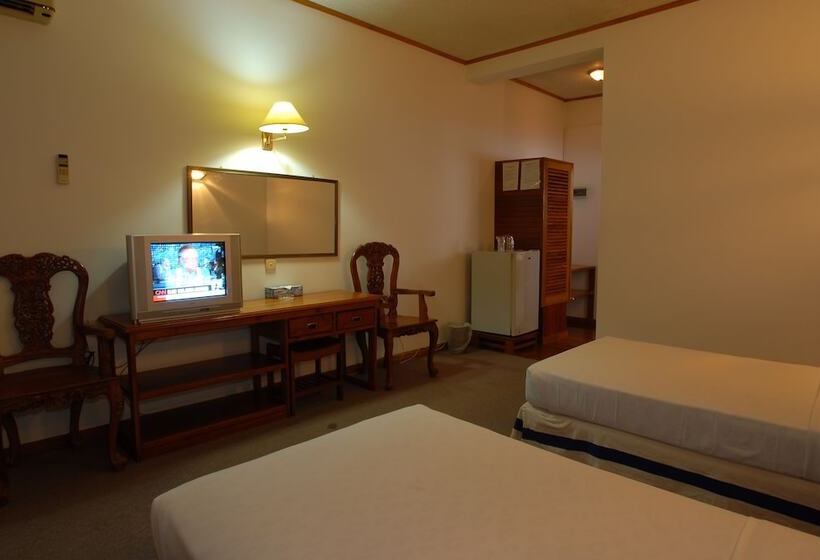 اتاق استاندارد, Myanmar Life