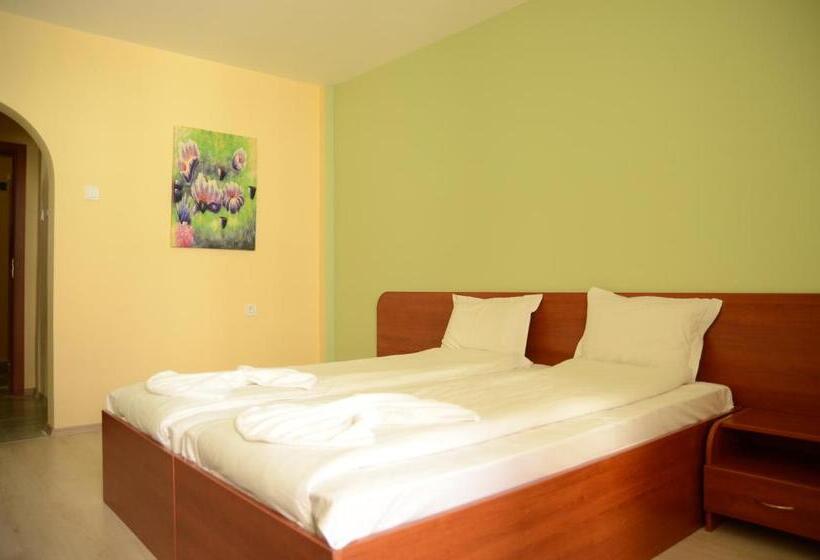 Номер Стандарт с Балконом, Park Hotel Ribaritsa