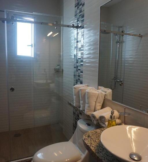 اتاق لوکس, Perla Spondylus