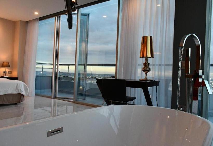 سوئیت با تخت بزرگ, Perla Spondylus