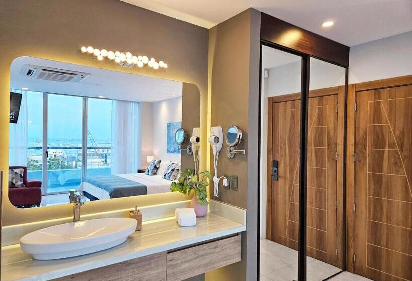 سوئیت با تخت بزرگ, Perla Spondylus