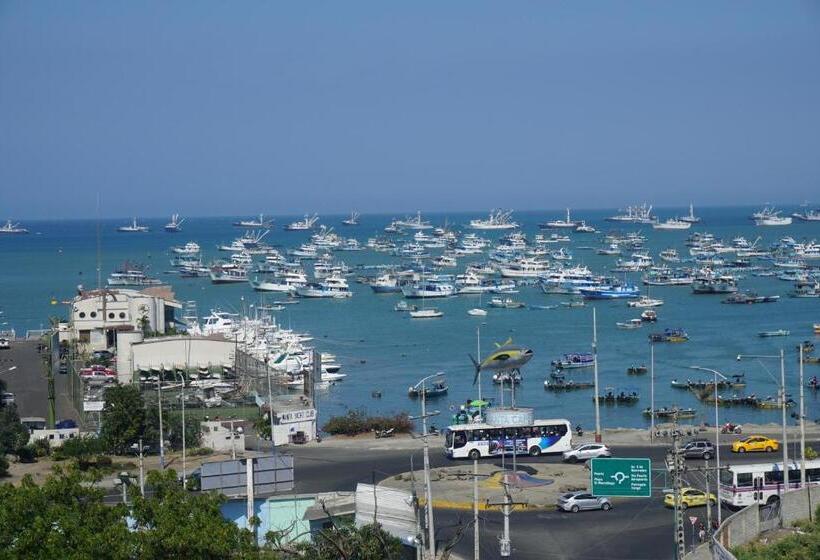 سوئیت با تخت بزرگ, Perla Spondylus