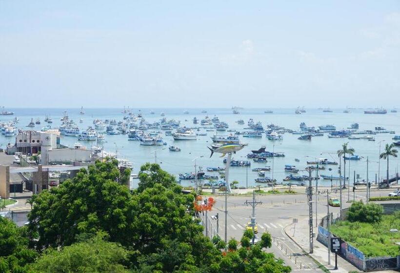 سوئیت با تخت بزرگ, Perla Spondylus