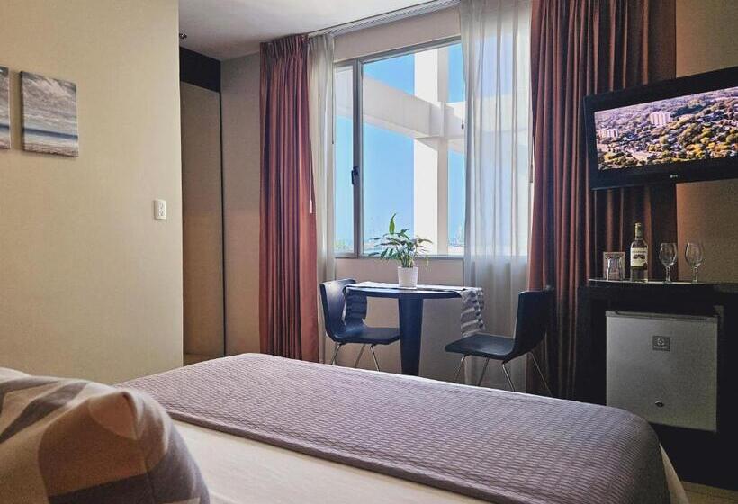 اتاق اکونومی یک تخته, Perla Spondylus