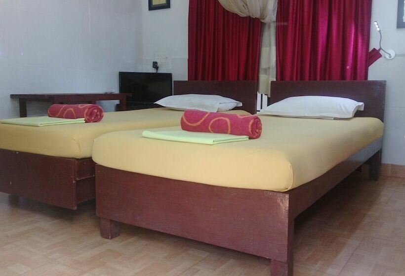 Habitación Deluxe, Reds Residency Homestay