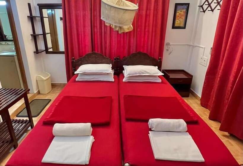 Habitación Deluxe, Reds Residency Homestay
